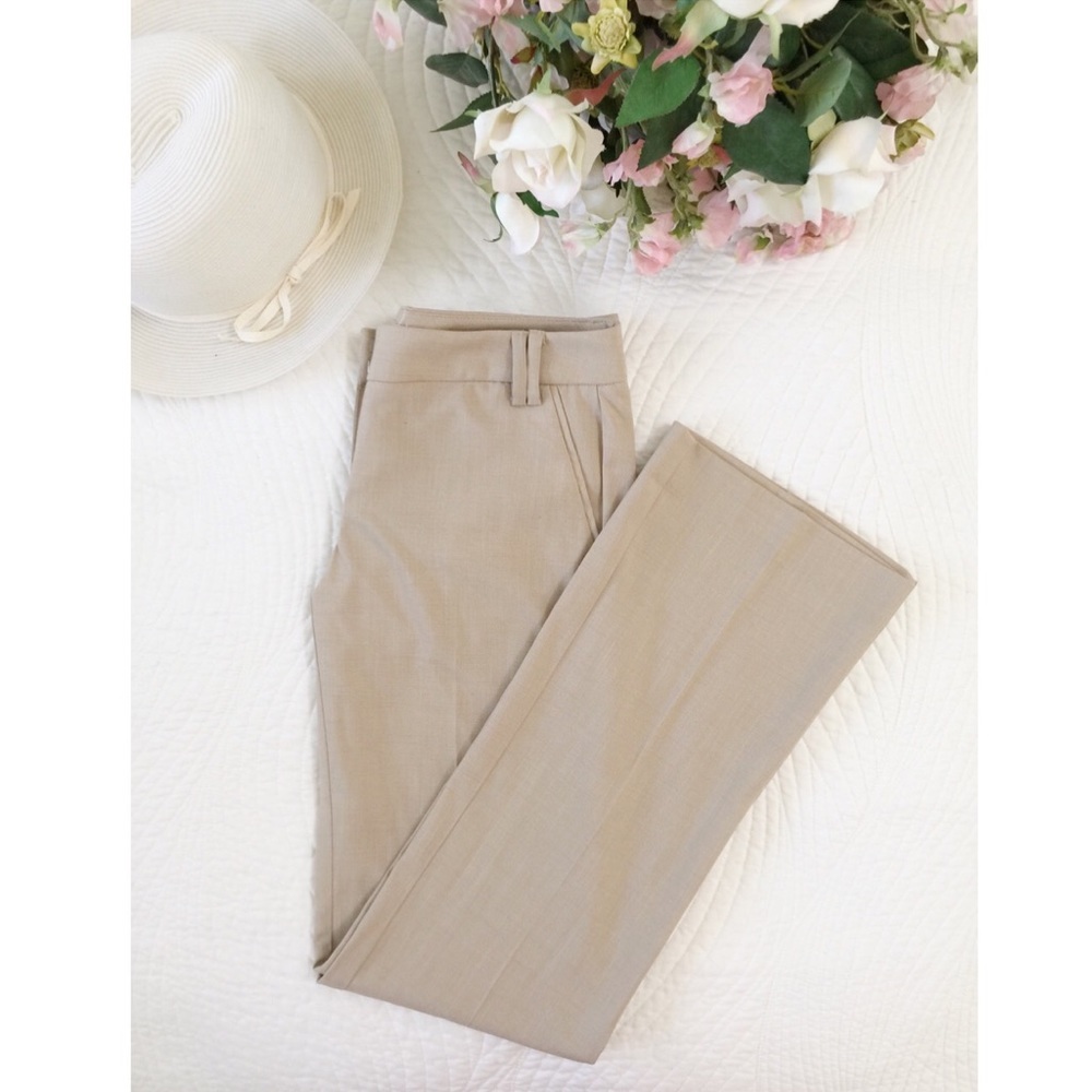 𝅺New York & Company Beige Wide leg Trousers New